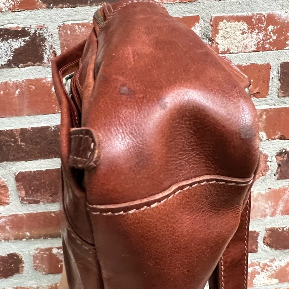 Wild West Brown Leather SlingBag - Picture 5 of 12